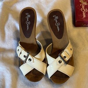 Women's Cream Sandals